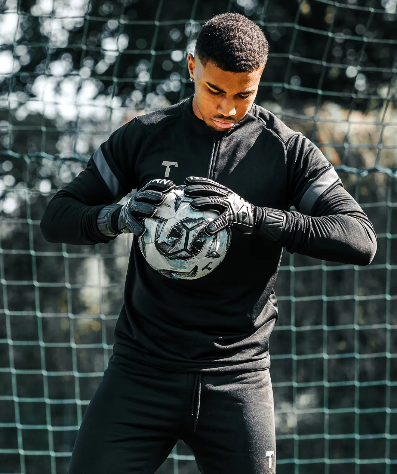 Classic 1.0 Black-Out